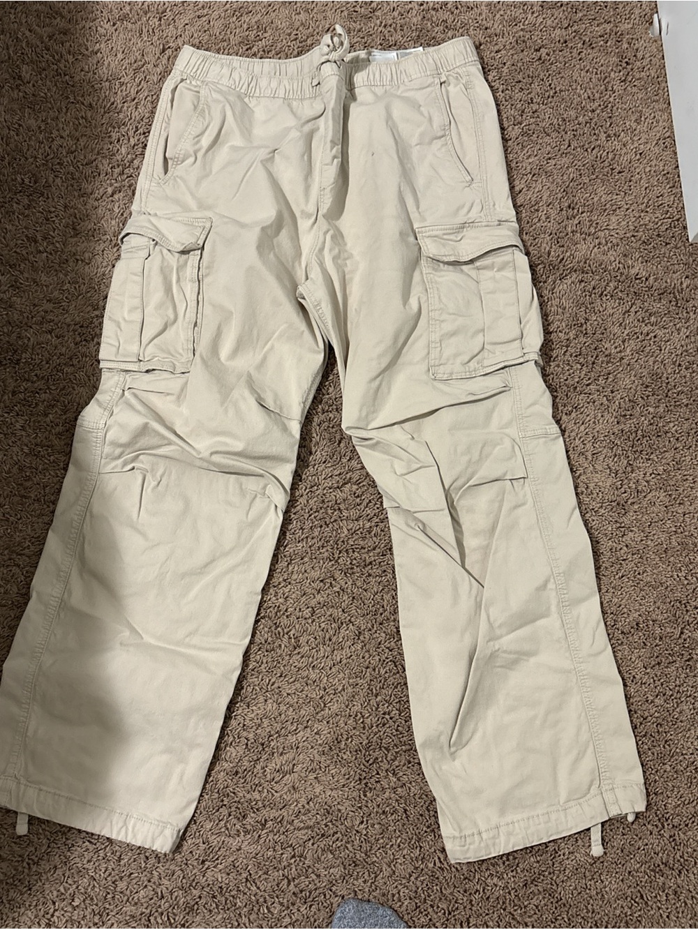H&M Women's Beige Cargo Jogger Pants